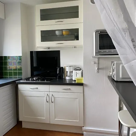 Angela Proche Tour Eiffel * Paris